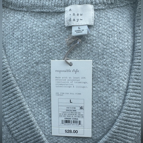 NWT |  a new day | V-Neck Windowpane Sweater Vest | Gray | Large - Picture 7 of 7